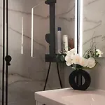 Joana's 1 * 모스카비드